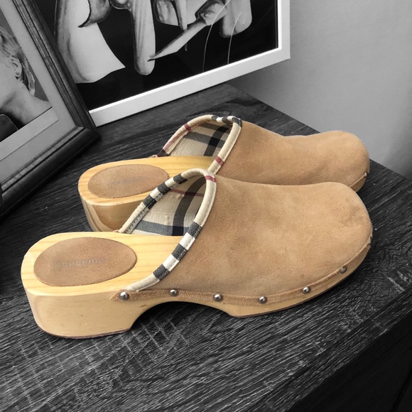 Burberry Tan and Cream Clogs with Wooden Sole - Picture 1 of 11